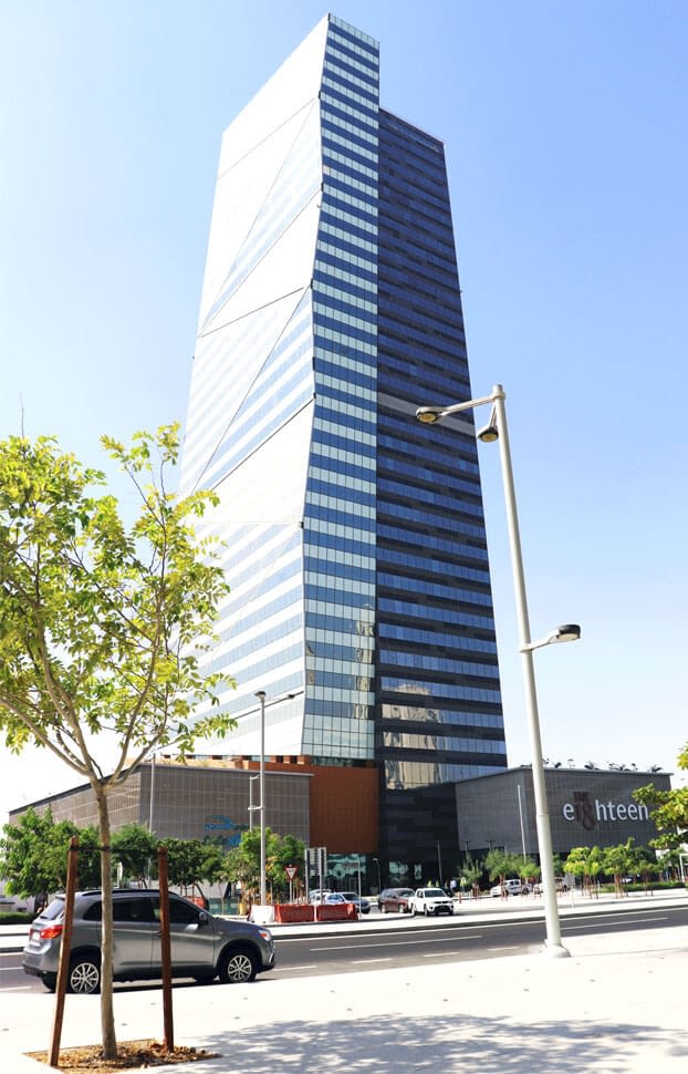 External Facade Tower (COM 18)